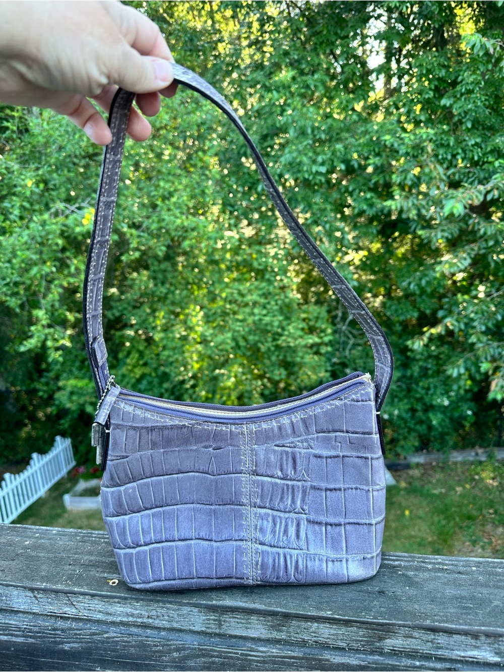 Stylish Lavender Croc-Embossed Shoulder Bag - Fossil